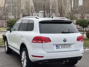 Volkswagen Touareg Automată 245 HP Diesel — miniatura 4