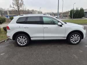 Volkswagen Touareg Automată 245 HP Diesel — miniatura 5
