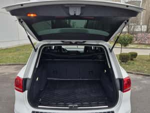 Volkswagen Touareg Automată 245 HP Diesel — miniatura 7