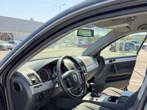 VW Touareg 2.5 TDI 2009 174 CP — miniatura 9
