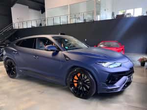 Lamborghini Urus 2024 - SUV Second Hand cu Dotări Premium — miniatura 6