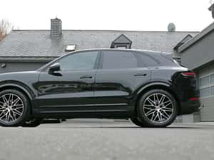Porsche Cayenne SUV, 2025, 12.300 km — miniatura 3