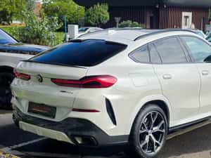 BMW X6 xDrive 40d Automată 340 HP Diesel — miniatura 3
