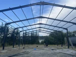 Hale structuri metalice la pret corect detalii si comenzi sunati — miniatura 1