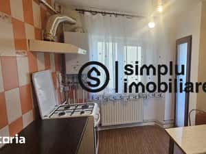 3 decomandate, etaj 3/4, centrala, 1 Mai - 400 Euro — miniatura 5