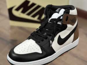 Adidasi Nike Air Jordan 1 Retro High OG "Dark Mocha — miniatura 3