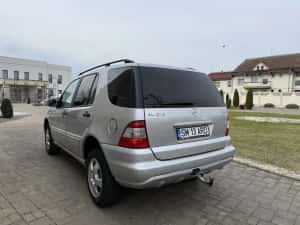 Vând Mercedes-Benz ML 270 CDI  An 2004 — miniatura 3