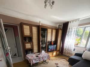 Apartament 2 camere , etaj 1, centrala proprie. Zona Florilor — miniatura 3