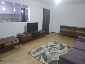Apartament 2 camere mobilat mall Coresi — miniatura 2