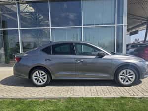 Skoda Octavia Berlină 2025, 21.000 EUR — miniatura 4
