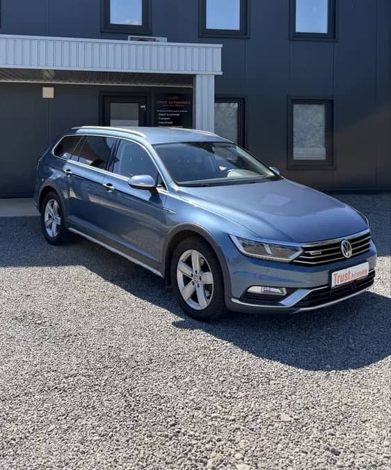 VW Passat Alltrack Digital cockpit Distronic LED — fotografie 1 din 10