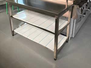 Masa de lucru din inox, dimensiuni la cerere — miniatura 2