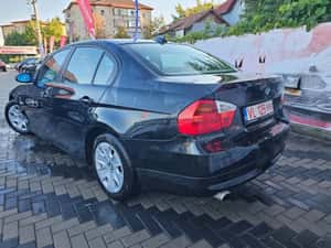 Bmw 320i 2007 Navi Automat — miniatura 6