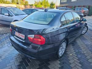 Bmw 320i 2007 Navi Automat — miniatura 7