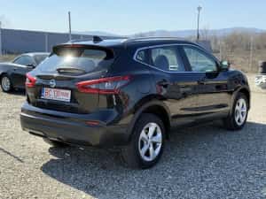 Nissan Qashqai Facelift 1.7 Diesel — miniatura 3