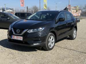 Nissan Qashqai Facelift 1.7 Diesel — miniatura 10