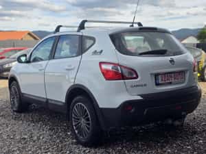Nissan Qashqai 1.6dci 4wd Navi Xenon Jante RATE GARANTIE — miniatura 2