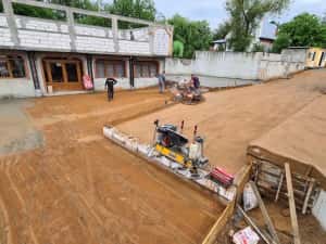 Turnare sapa beton cu Cuart Beton Elicopterizat, Pardoseli Industriale — miniatura 8