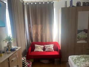 Apartament in vila interbelica, curte, strada linistita Tineretului — miniatura 4
