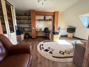 Casa individuală, 9 camere, 1600 mp teren, 300 mp utili - Sanandrei — miniatura 5