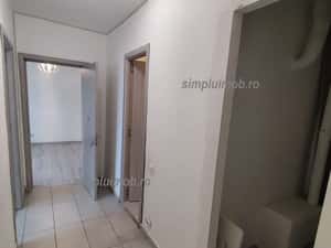 2 camere renovat Piata Muncii metrou 7 minute — miniatura 3