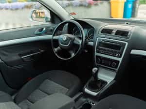 Skoda Octavia 1.6 Tdi 2010 POSIBILITATE RATE — miniatura 8