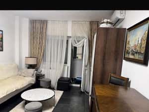 Calea Mosilor stradal, AC, mobilat/utilat, logie+balcon, stare buna — miniatura 2
