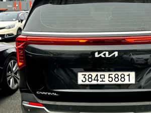 KIA CARNIVAL HYBRID 241CP, CUTIE AUTOMATA - 5 USI, rulaj certificat 12.094 km — miniatura 6