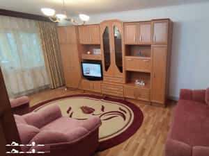 Apartament 3 camere plus garaj la demisol Lenin Sud — miniatura 1