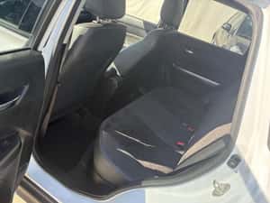 Suzuki Vitara Manuală 129 HP Benzină — miniatura 7