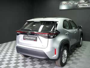 TOYOTA YARIS CROSS HYBRID BUSINESS — miniatura 6