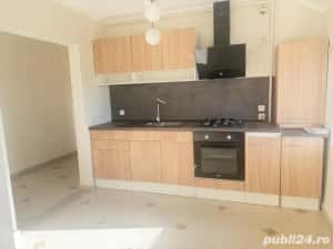 vand apartament 3 camere Dambovita 92000euro