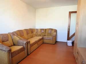 Republicii-stradal-apartament 3 camere decomandate-67.000 Euro