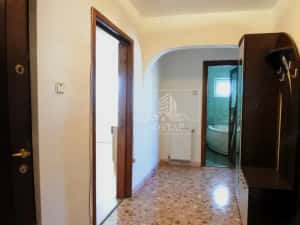 Republicii-stradal-apartament 3 camere decomandate-67.000 Euro — miniatura 7