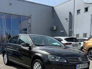 Volkswagen Passat 2.0 TDI 4Motion BlueMotion Technology Comfortline — miniatura 2