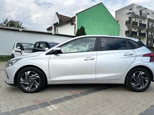 Hyundai i20 Automată 100 HP Benzină — miniatura 5