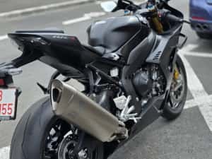 Honda cbr 1000 rrr Fireblade — miniatura 8