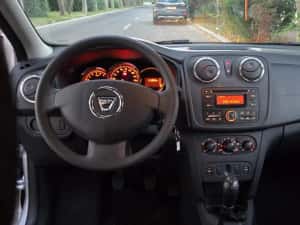 Dacia Logan doar 32.000.km ca si noua — miniatura 8