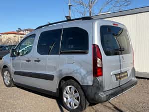 PEUGEOT PARTNER – minivan practic, an 2013 — miniatura 3