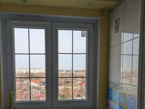 Calitate și spațiu: elegant, 90 mp, 1989, centrală proprie, priveliște — miniatura 4