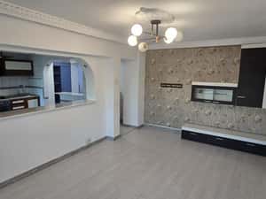 De vanzare - Apartament spatios Piata Alba Iulia 5 — miniatura 4