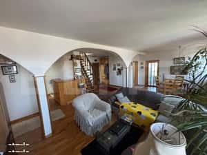 Apartament cu 3 camere, 128 mp, zona Ultracentrala — miniatura 1