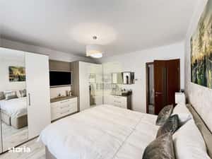 Apartament mobilat 2 camere garaj boxa camara in Strand — miniatura 4