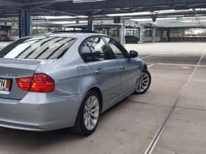 BMW seria 3/320/177cp/facelift/trapă/Car-Play/navigație/bi-xenon/Germania — miniatura 5