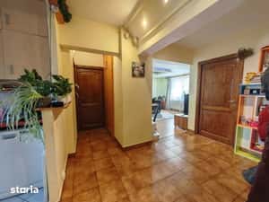 Unirii - Vanzare apartament renovat, 3 camere - Str. Decebal — miniatura 5