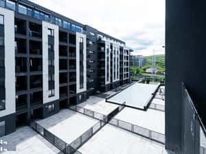 Apartament cu 2 camere semidecomandate I Parcare I Zona FSEFA — miniatura 2