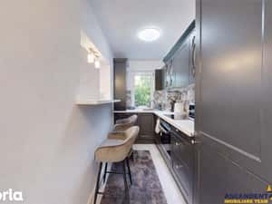 Eleganta si simplitate - Centrul Civic, renovat, etaj 2, design cu det — miniatura 4