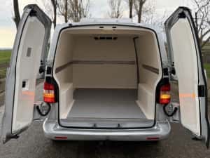 Volkswagen Transporter T5 T6 Frigorific Refrigerare Izoterma Congelare 220v priza Clima Navi Vito — miniatura 7