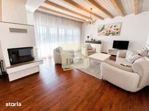 Penthouse 200mp 3 camere 2 bai dressing terasa Parcul Sub Arini — miniatura 5