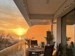 Prima linie la mare / Complex Sea On — miniatura 3